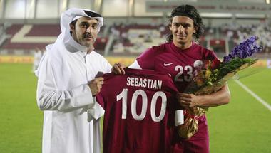 سيباستيان سوريا يخوض مباراته رقم 100 مع قطر