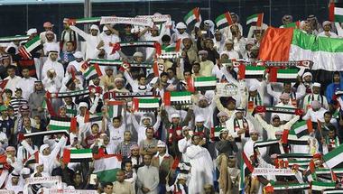 700 مشجع إماراتي سافروا جواً لمؤازرة الأبيض أمام الكويت