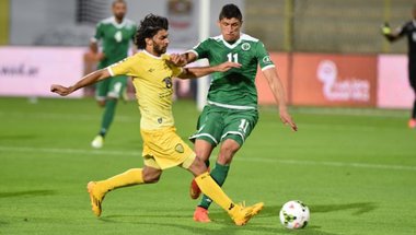 الوصل يتعادل أمام الشباب في قمة الدوري الإماراتي