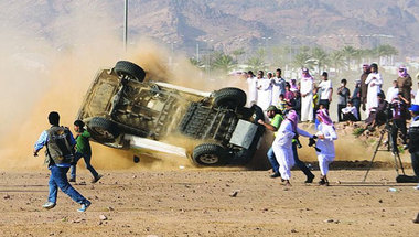 انقلاب سيارة بطل رالي حائل 2007 واستبعاده من السباق