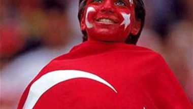 تركيا تنسحب من المنافسة على استضافة "يورو 2020"