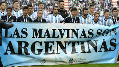 الفيفا يُجهز عقوبة للاتحاد الأرجنتيني بسبب «مالفيناس»