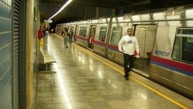 عمّال مترو البرازيل يعلقون إضرابهم | صحيفة المدينة