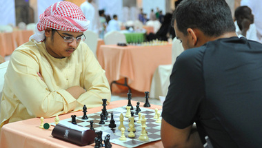 المقبالي: الأولمبياد الرمضاني منبع للاعبي الشطرنج