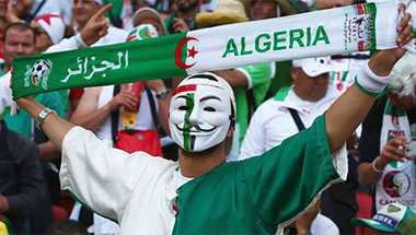 فرحة واحداث شغب وتوقيف 74 شخصا في فرنسا بعد تأهل الجزائر