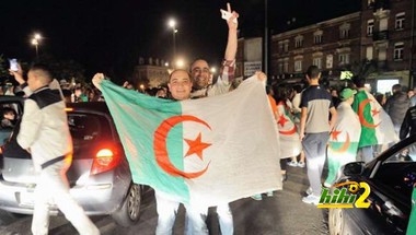 صور : فرحة جمهور الجزائر  بالإنجاز التاريخي