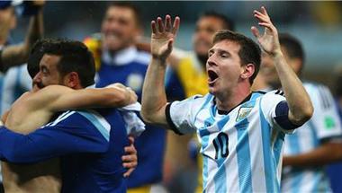 ستويتشكوف: فوز الأرجنتين بالمونديال سيؤذي البرازيليين كثيرا