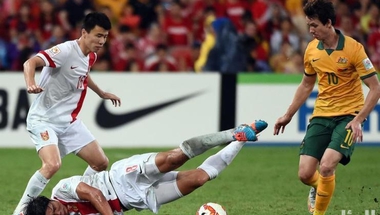 «كايهل» يضع حدا للمغامرة الصينية ويحمل أستراليا إلى نصف النهائي