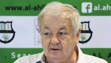 مدرّب الأهلي القطري لكرة القدم يشيد بنتظيم قطر لمونديال اليد
