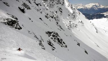 مقتل متزلجين أميركيين بانهيار جليدي بالنمسا