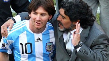 مدرب الأرجنتين وبرشلونة السابق: لا يقارن بين ميسي ومارادونا إلا الأغبياء