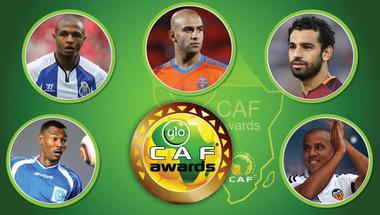 صلاح يقود قائمة النجوم العربية لجائزة أفضل لاعب أفريقي