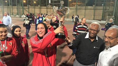 ناشئات الأهلي يتوجن ببطولة القاهرة لكرة اليد