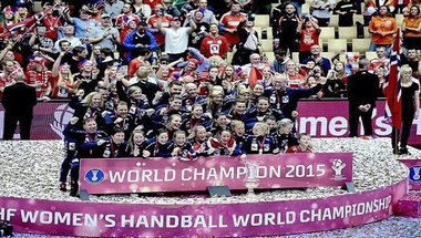 سيدات النرويج بطلات العالم في كرة اليد