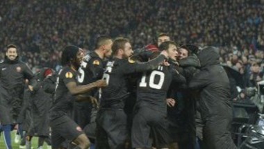 بالفيديو: ذئاب روما تتأهل لدور ثمن النهائي على حساب فينورد الهولندي