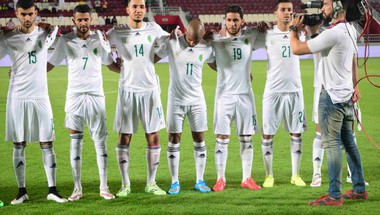 الجزائر تسعى للفوز الثالث على المنتخب العماني