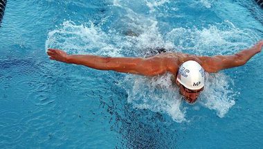 أسطورة السباحة الأميركي فيلبس  يفشل في «400 م حرة»