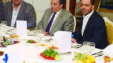 سفير خادم الحرمين في أوزباكستان يحتفي بالنصر والهلال