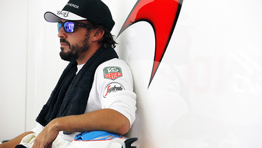 بطل العالم السابق في "الفورمولا وان": ألونسو أخطأ بانتقاله لـ"ماكلارين"
