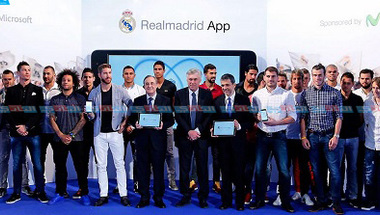 نجوم الريال يدشنون تطبيق (Real Madrid App)