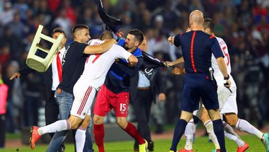 محكمة التحكيم تعتبر صربيا خاسرة أمام ألبانيا 0-3 في تصفيات يورو 2016