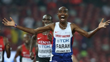 العداء البريطاني فرح يحتفظ بلقب سباق عشرة آلاف متر في بطولة العالم