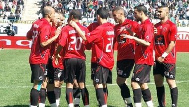 اتحاد العاصمة الجزائري أول المتأهلين لنصف النهائي الأفريقي