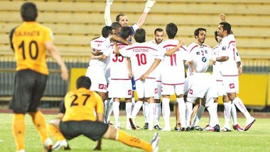 الكويت يهزم غريمه القادسية ويتوج بلقب كأس السوبر المحلي