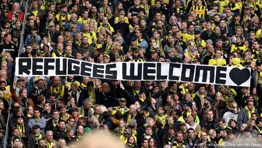 تضامن الجماهير الألمانية مع اللاجئين يثير غبطة الإنجليز