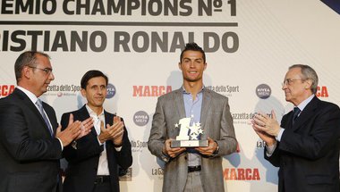 رونالدو يتوج بجائزة أفضل لاعب في دوري الأبطال