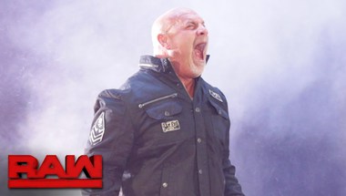 أخبار WWE : ميرفي يشعل جولة NXT القادمة فى أستراليا ، معدلات الرو على وسائل التواصل الاجتماعى