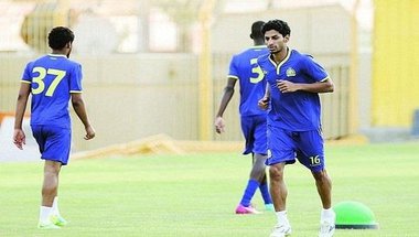 لجنة الانضباط تعاقب عبدالعزيز الجبرين لاعب النصر ومعتز الموسى