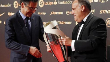 رئيس الرابطة الإسبانية يهاجم برشلونة بسبب حفل جوائز "الليغا"