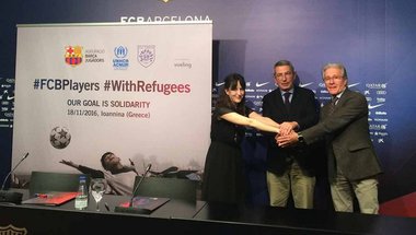 برشلونة يرسل بعثة رسمية لدعم اللاجئين السوريين في اليونان