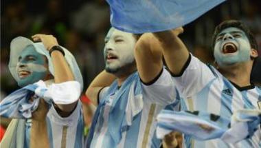 رياضة  احتفالات أرجنتينية بأول لقب لكأس ديفيز