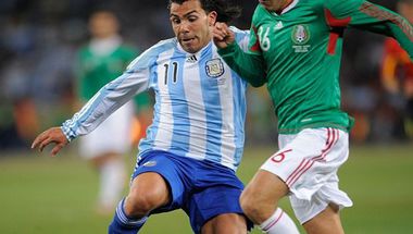 تفاصيل سرقة اللاعب الأرجنتيني" كارلوس تيفيز"