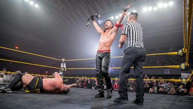 نتائج NXT : ناكامورا يستعيد اللقب من ساموا جو !