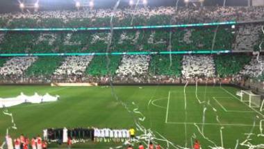 رياضة  برشلونة يثير أزمة بين جماهير الأهلي السعودي والحربين