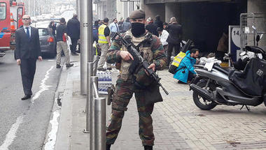 الإرهاب هز المطار .. ويهدد ودية بلجيكا والبرتغال