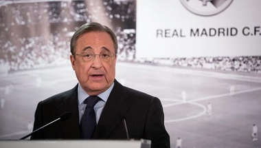 جماهير ريال مدريد رفعت لافتات تطالب بيريز بالاستقالة