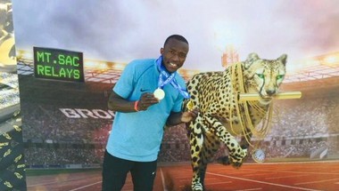 العداء عبدالله أبكر يتأهل لأولمبياد 2016 في سباق 100 متر