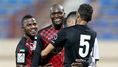 الأهلي يواجه الإمارات في افتتاحية مباريات دوري الخليج العربي الإماراتي