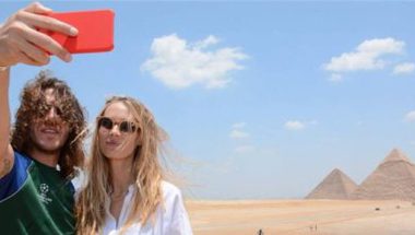 كارليس بويول يزور اهرامات الجيزة والمتحف المصري الكبير
