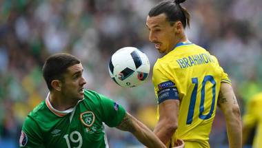 رقابة إبراهيموفيتش تمنعه من التسجيل في الشوط الأول أمام أيرلندا