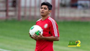 خيسوس كورونا يتوج كأفضل لاعب في مباراة المكسيك وفينزويلا !!