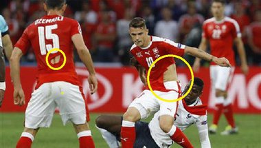 يورو 2016 .. ما السر في تمزق قمصان لاعبي سويسرا؟