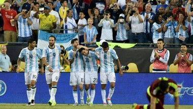 الأرجنتين وتشيلي.. مباراة "الثأر" أو تأكيد "التفوق"