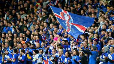 جماهير أيسلندا تهدد إنجلترا بانفصال جديد عن أوروبا