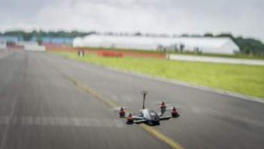 طائرة من نيسان بدون طيار قادرة على الوصول الى 100 كيلومتر في 1.3 ثانية