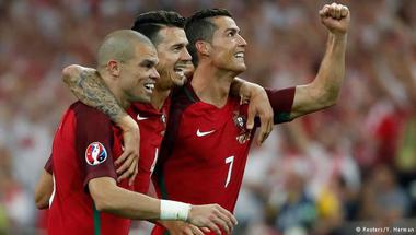 ركلات الترجيح تقود البرتغال إلى نصف نهائي يورو 2016